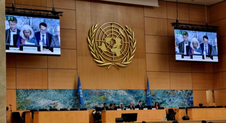 Semillas bajo cerrojo: expertos de la ONU denuncian la privatización de la vida campesina